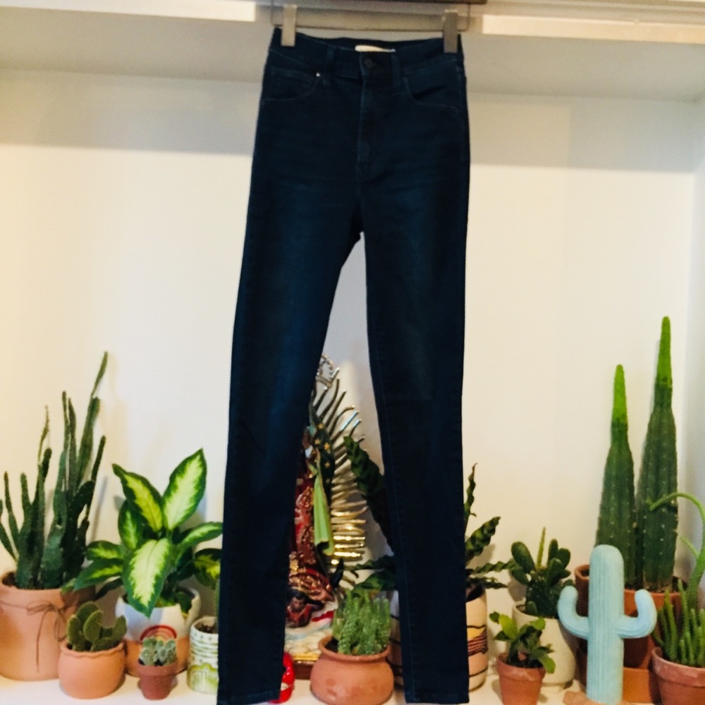 Levi’s mile high super skinny jean